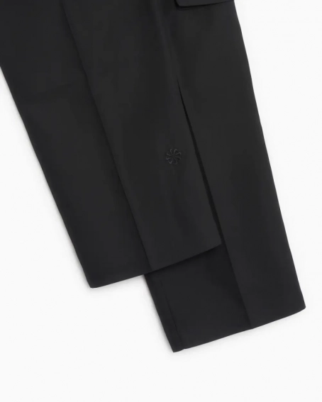 Брюки Nike Sportswear Woven Utility Pants Black FB7525-010 фото 7 — интернет-магазин Tapok