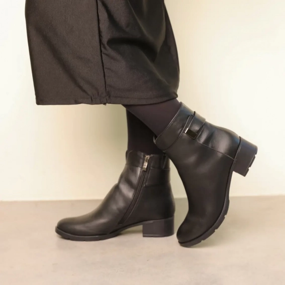 Ботинки кожаные с мехом 587050 Черные фото 1 — интернет-магазин Tapok