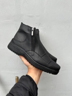 Мужские ботинки кожаные зимние черные Walker 23