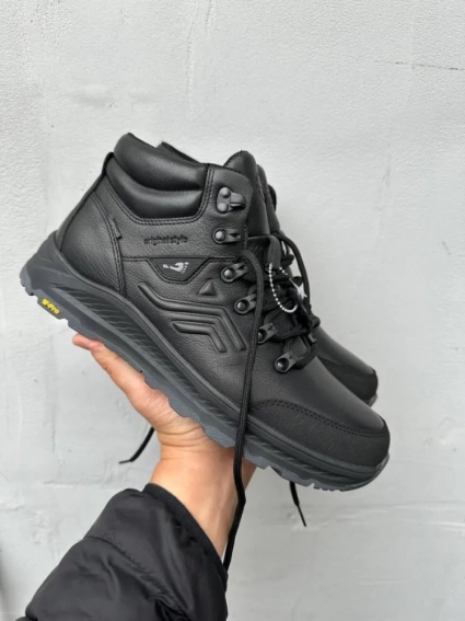 Чоловічі черевики шкіряні зимові чорні Clubshoes B 12 бот фото 1 — інтернет-магазин Tapok