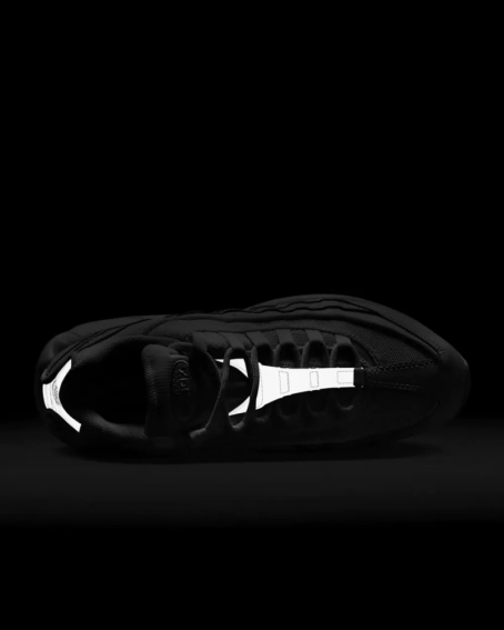 Кросівки Nike Air Max 95 Essential White CT1268-100 фото 11 — інтернет-магазин Tapok