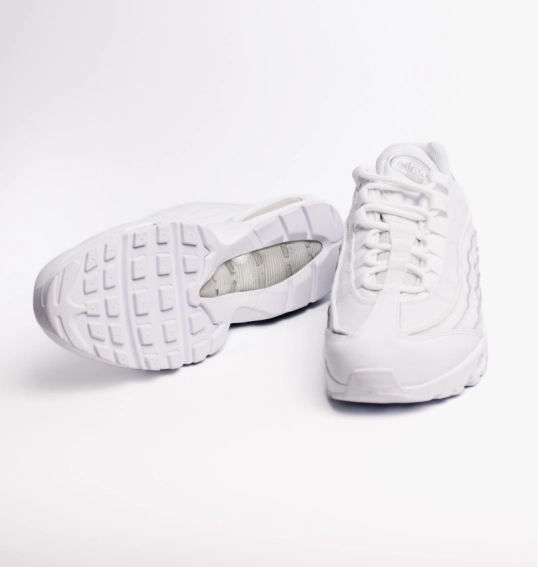 Кросівки чоловічі Nike Air Max 95 Essential White CT1268-100 фото 25 — інтернет-магазин Tapok