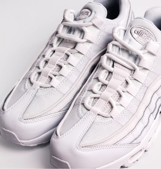 Кросівки чоловічі Nike Air Max 95 Essential White CT1268-100 фото 27 — інтернет-магазин Tapok