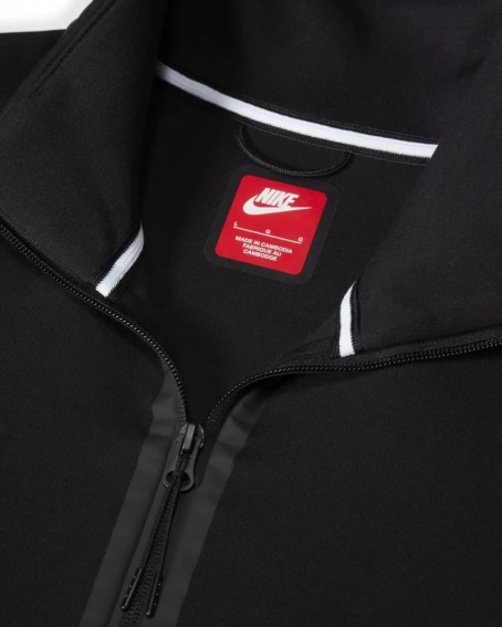 Кофта Nike 1/2 Sportswear Tech Fleece Black FB7998-010 фото 3 — интернет-магазин Tapok