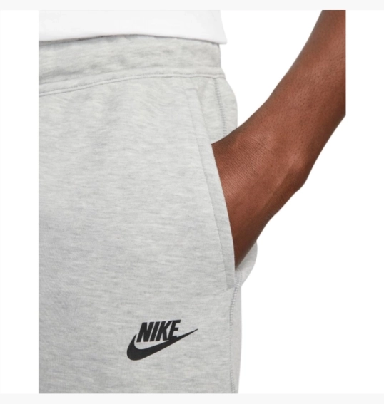 Брюки Nike Tech Fleece Jogger White FB8002-063 фото 24 — интернет-магазин Tapok