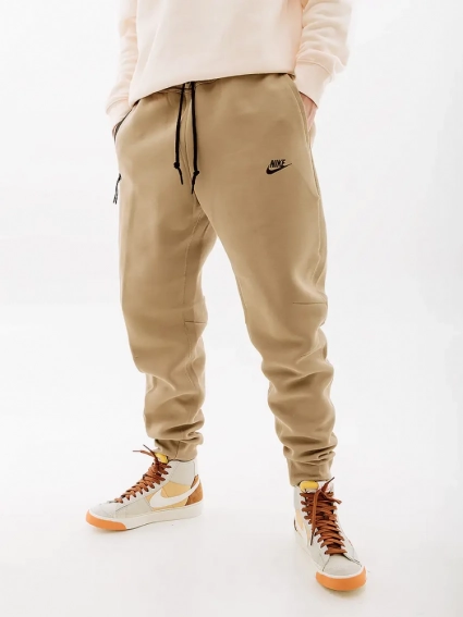 Штани Nike JGGR FB8002-247 фото 1 — інтернет-магазин Tapok