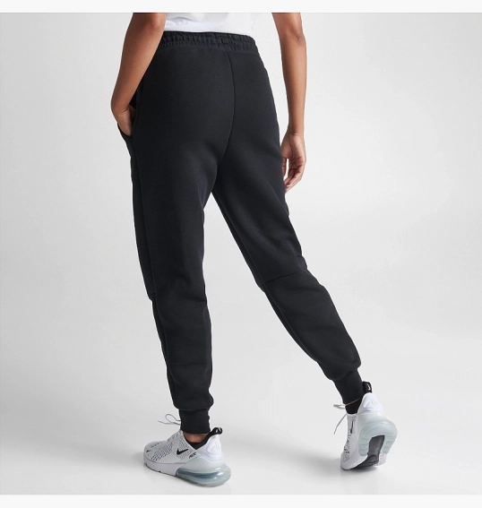 Брюки Nike Sportswear Tech Fleece Jogger Pants Black FB8330-010 фото 12 — интернет-магазин Tapok