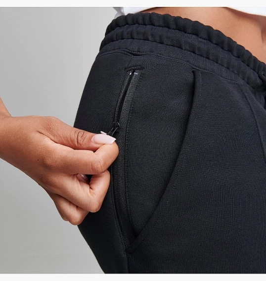 Брюки Nike Sportswear Tech Fleece Jogger Pants Black FB8330-010 фото 14 — интернет-магазин Tapok