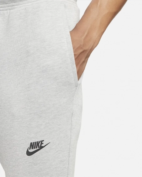 Брюки Nike Sportswear Tech Fleece Og Grey FD0739-063 фото 5 — интернет-магазин Tapok