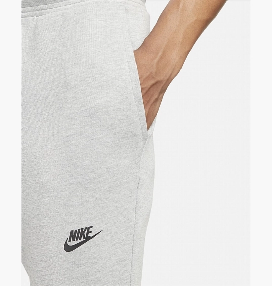 Брюки Nike Sportswear Tech Fleece Og Grey FD0739-063 фото 16 — интернет-магазин Tapok