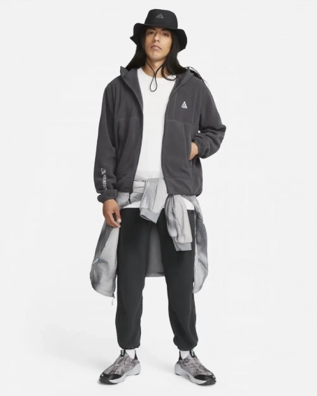 Толстовка Nike Acg Wolf Tree Polartec® Full-Zip Top Black FB8082-060 фото 3 — інтернет-магазин Tapok