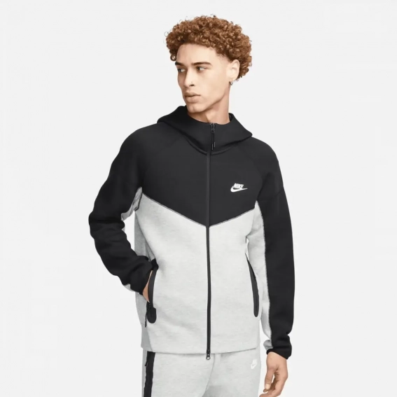 Толстовка Nike Sportswear Tech Fleece Windrunner Full-Zip Hoodie Black/White FB7921-064 фото 2 — інтернет-магазин Tapok