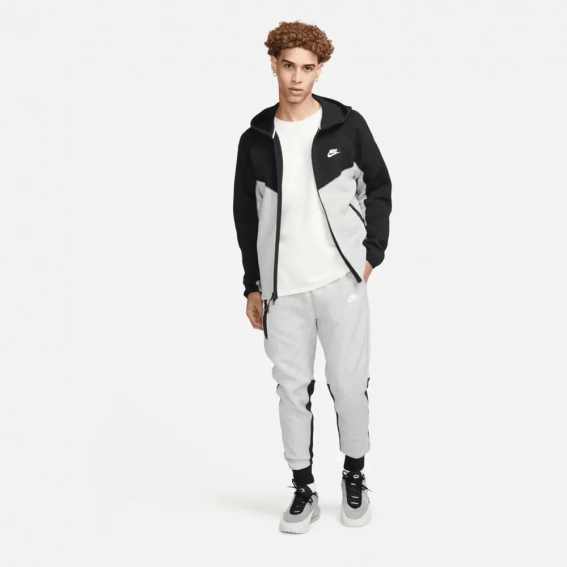Толстовка чоловіча Nike Sportswear Tech Fleece Windrunner Full-Zip Hoodie Black/White FB7921-064 фото 9 — інтернет-магазин Tapok