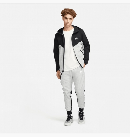 Толстовка чоловіча Nike Sportswear Tech Fleece Windrunner Full-Zip Hoodie Black/White FB7921-064 фото 18 — інтернет-магазин Tapok
