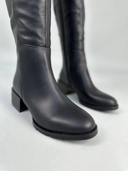 Сапоги женские кожаные черного цвета на каблуках зимние фото 14 — интернет-магазин Tapok