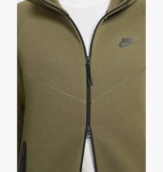 Толстовка Nike Tech Fleece Full-Zip Windrunner Hoodie Olive FB7921-222 фото 7 — інтернет-магазин Tapok