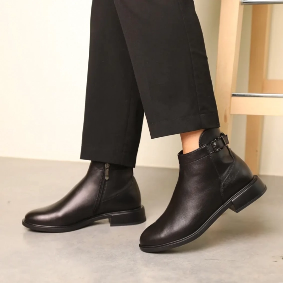 Ботинки кожаные с мехом 586995 Черные фото 1 — интернет-магазин Tapok