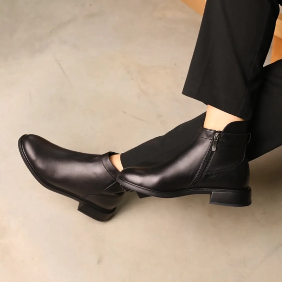 Ботинки кожаные с мехом 586995 Черные фото 4 — интернет-магазин Tapok