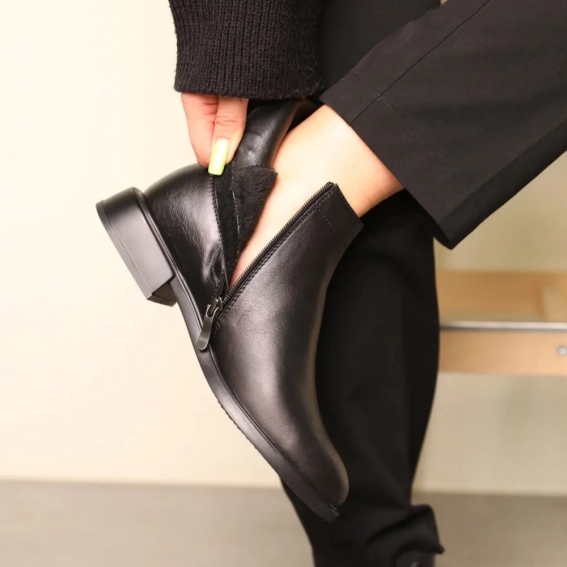 Ботинки кожаные с мехом 586995 Черные фото 5 — интернет-магазин Tapok