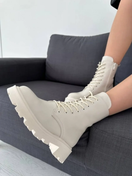 Ботинки женские кожаные молочного цвета зимние фото 6 — интернет-магазин Tapok