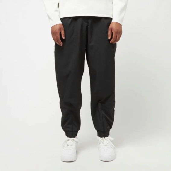 Брюки Nike Nsw Dri-Fit Tech Park Pant Black DV8236-010 фото 3 — интернет-магазин Tapok