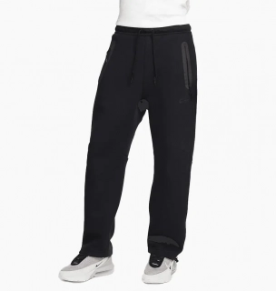 Брюки Nike Sportswear Tech Fleece Pants Black FB8012-010