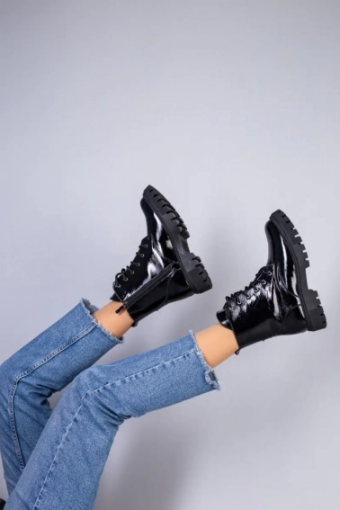 Ботинки женские кожа наплак черные на шнурках и с замком на меху фото 9 — интернет-магазин Tapok