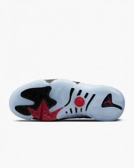 Кросівки чоловічі Jordan Jumpman Two Trey (DO1925-003) фото 4 — інтернет-магазин Tapok
