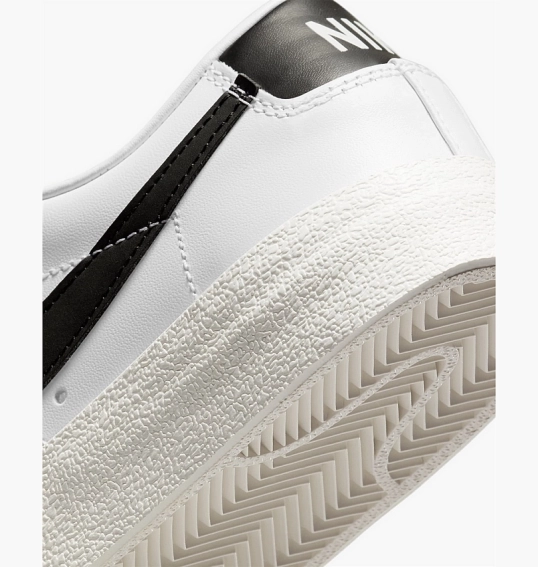 Кросівки Nike Blazer Low '77 White DC4769-102 фото 19 — інтернет-магазин Tapok
