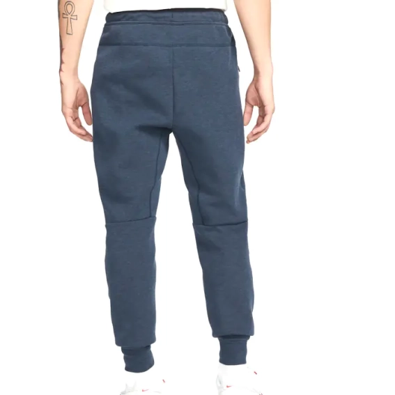 Толстовка Nike TCH FLC FZ WR HOODIE FB7921-473 фото 4 — інтернет-магазин Tapok