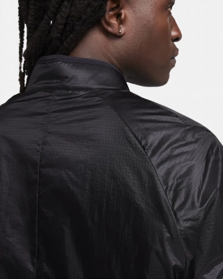 Куртка Nike Sportswear Tech Therma-Fit Loose Insulated Jacket Black FB7858-010 фото 11 — интернет-магазин Tapok