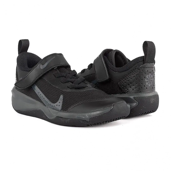 Дитячі кросівки Nike OMNI MULTI-COURT Чорний (DM9026-001) фото 3 — інтернет-магазин Tapok