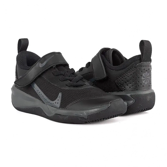 Детские Кроссовки Nike NIKE OMNI MULTI-COURT Черный (DM9026-001 ) фото 3 — интернет-магазин Tapok