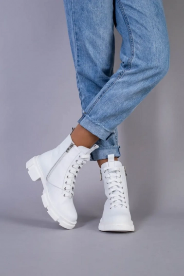 Ботинки женские кожаные белые на шнурках и с замком демисезонные фото 4 — интернет-магазин Tapok