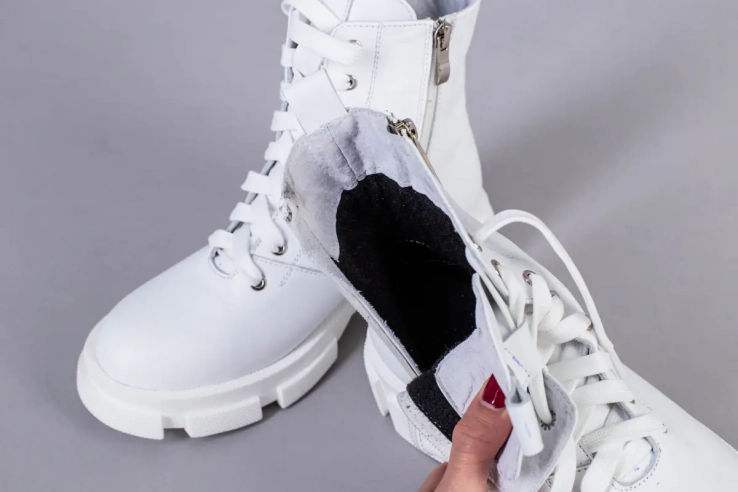 Ботинки женские кожаные белые на шнурках и с замком демисезонные фото 13 — интернет-магазин Tapok