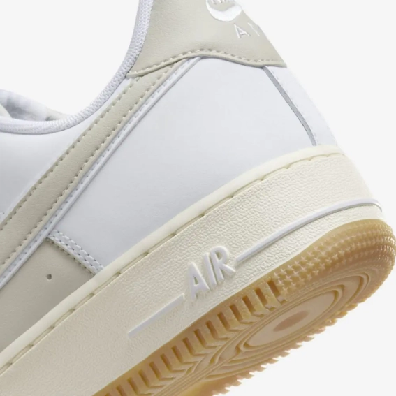 Кросівки Nike AIR FORCE 1 07 FQ8201-100 фото 7 — інтернет-магазин Tapok