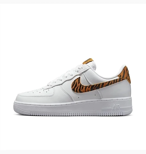 Кросівки Nike WMNS AIR FORCE 1 07 DD8959-108 фото 2 — інтернет-магазин Tapok