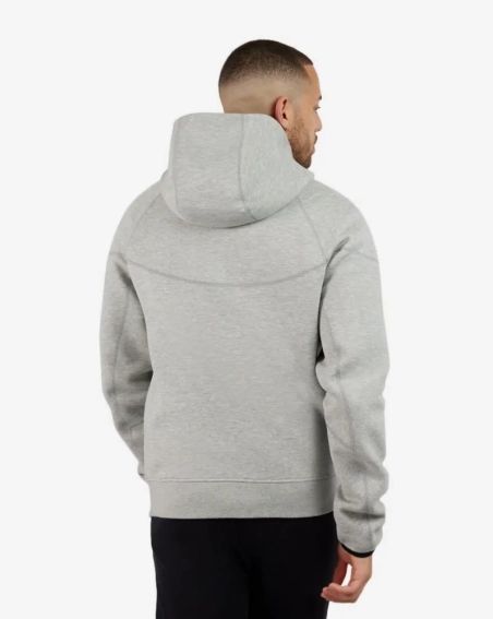 Толстовка чоловіча Nike Tech Fleece Full-Zip Hoodie Grey FB7921-063 фото 4 — інтернет-магазин Tapok