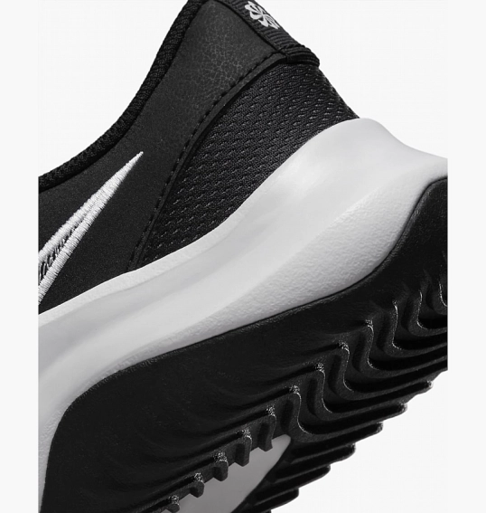Кросівки Nike Legend Essential 3 Next Nature Training Shoes Black Dm1120-001 фото 18 — інтернет-магазин Tapok