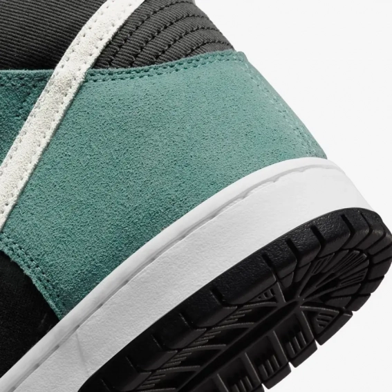 Кросівки Nike Sb Dunk High Pro Black/Green Dq3757-300 фото 7 — інтернет-магазин Tapok