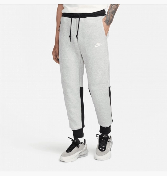 Брюки Nike Tech Fleece Jogger Grey FB8002-064 фото 12 — интернет-магазин Tapok