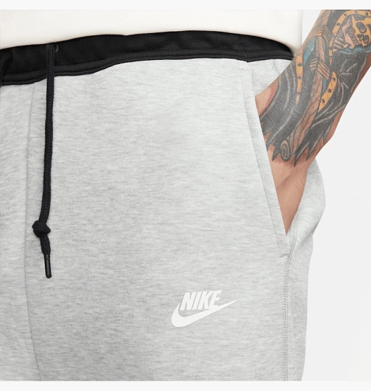 Брюки Nike Tech Fleece Jogger Grey FB8002-064 фото 15 — интернет-магазин Tapok