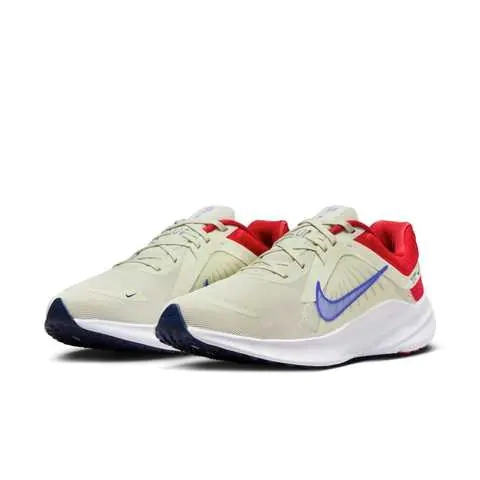 Кросівки Nike QUEST 5 DD0204-009 фото 2 — інтернет-магазин Tapok