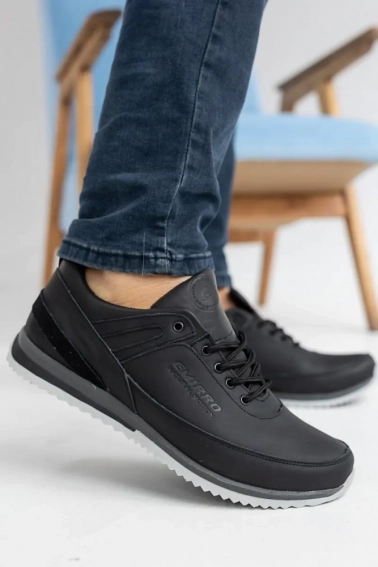 Мужские кроссовки кожаные весенне-осенние черные Emirro Б1 фото 1 — интернет-магазин Tapok