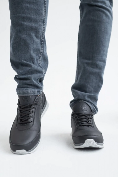 Мужские кроссовки кожаные весенне-осенние черные Emirro Б1 фото 2 — интернет-магазин Tapok