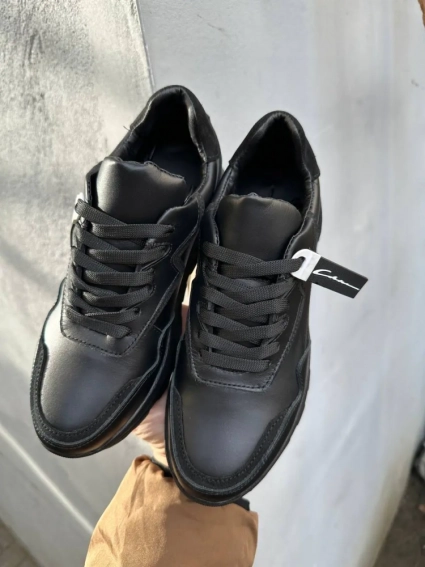 Женские кроссовки кожаные весенне-осенние черные Yuves 121 фото 3 — интернет-магазин Tapok