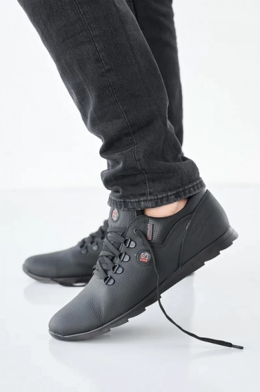 Мужские кроссовки кожаные весенне-осенние черные Yavgor 01 фото 2 — интернет-магазин Tapok