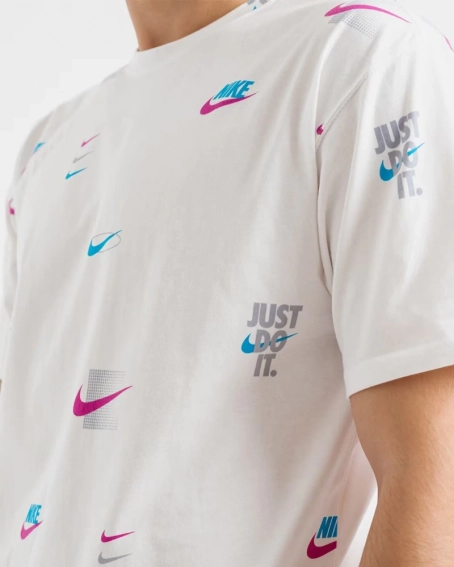 Футболки чоловічі NIKE M NSW TEE M90 12MO LBR AOP DZ2991-100 фото 4 — інтернет-магазин Tapok