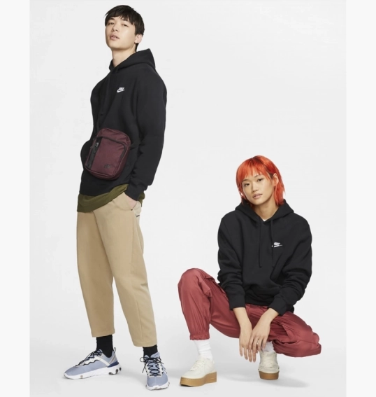 Худі чоловіче Nike NSW Club Crew Black BV2654-010 фото 11 — інтернет-магазин Tapok