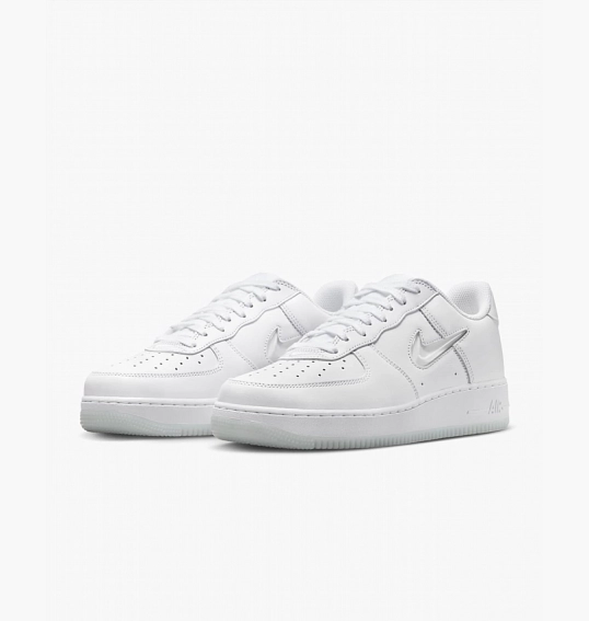 Кросівки Nike Air Force 1 Low Retro Color Of The Month White FN5924-100 фото 16 — інтернет-магазин Tapok